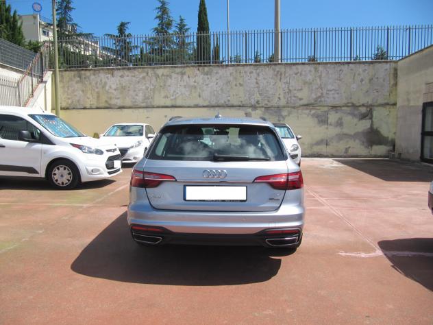 Audi A4 Avant 40 TDI quattro S tronic Business - automatico - Foto 4