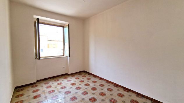 APPARTAMENTO IN PIENO CENTRO - VIA GIARDINI - MONDRAGONE - Rif. V2857 - Foto 7