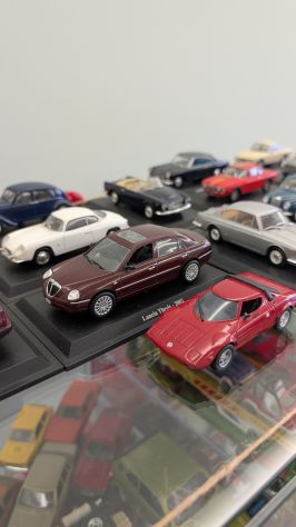 Lotto modellini Lancia Norev 1/43 basetta + nome - Foto 4