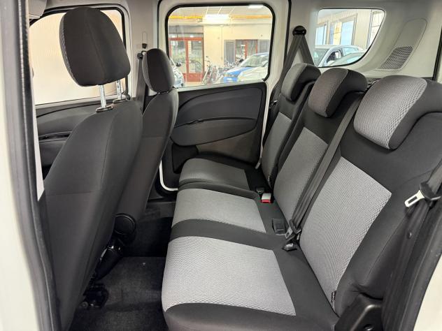 FIAT Doblò 1.6 Mjt 16v 105cv Active N1 - Foto 9