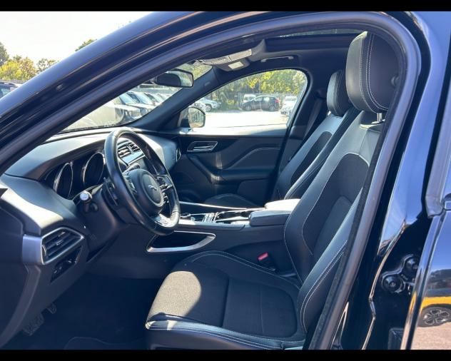 Jaguar F-Pace 2.0d 180 CV AWD aut. R-Sport - Foto 3