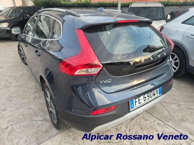 VOLVO V40 D2 R-design cross rif. 24068297 - Foto 10
