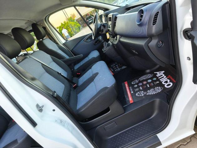 OPEL Vivaro 9 Posti Passo lungo + Gancio Traino - Foto 9