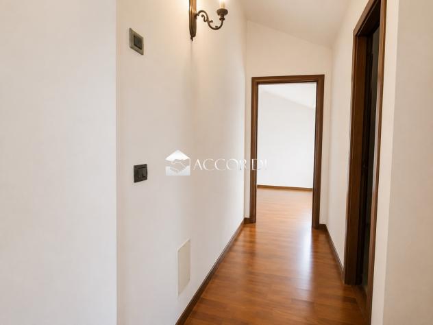APPARTAMENTO di 5 vani e di 130 mq (MASERA' DI PADOVA) rif. DS20 - Foto 9