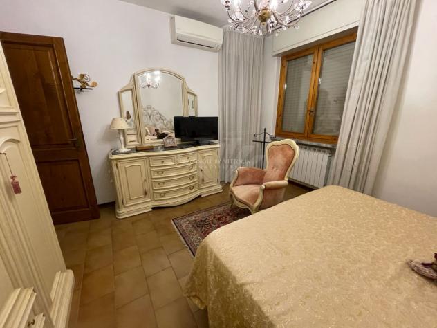 VILLA A SCHIERA di 10 vani e di 150 mq (PIETRASANTA - Fiumetto) rif. 066/VV - Foto 8