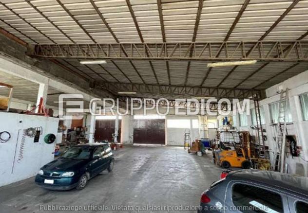 Fabbricati costruiti per esigenze industriali in vendita a Corvino San Quirico - Rif. 4554067