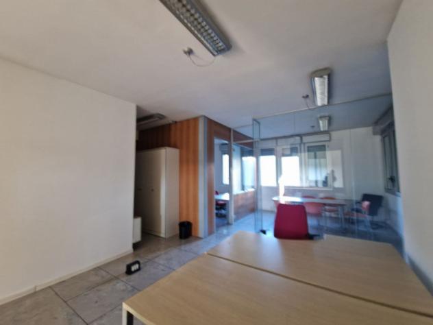 Immobile di 102 m² con 4 locali in affitto a Rho - Foto 2