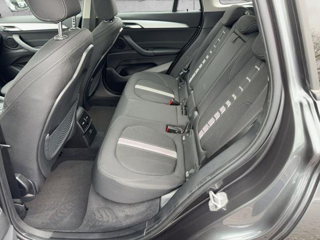 BMW X1 xDrive25e ADVANTAGE LED NAVI PANO BI-ZONA PDC - Foto 10