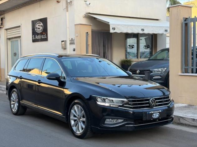 VOLKSWAGEN Passat Variant 2.0 TDI 150 DSG Business rif. 23944866