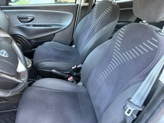 Lancia Ypsilon 1.2 69 CV 5 porte S&S Gold - Foto 9