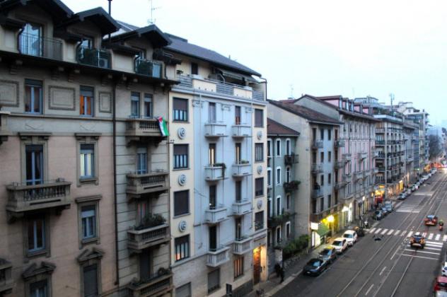 Appartamento di 77 m² con 2 locali in vendita a Milano - Foto 2
