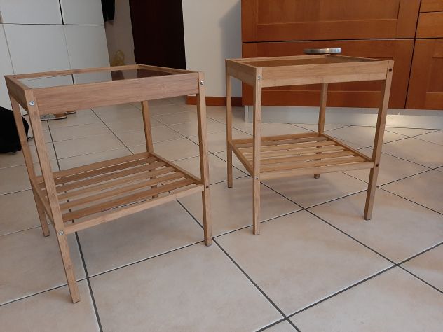 2 COMODINI IN LEGNO CON RIPIANO IN VETRO dim 34 x 34 - Foto 2