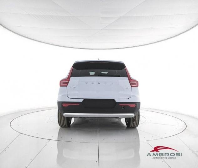 VOLVO XC40 B3 Mild hybrid Benzina Essential rif. 23986877 - Foto 6