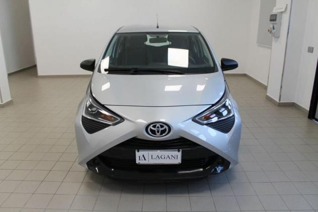 Toyota Aygo Connect 1.0 VVT-i 72 CV 5 porte x-play - Foto 2