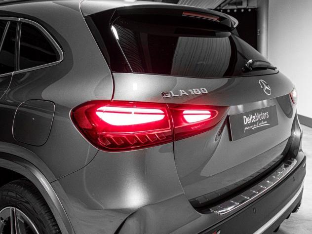 Mercedes-Benz GLA 180 AMG Line Extra - Foto 8