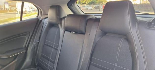 Mercedes-benz GLA 200 d Sport 136CV - Foto 6