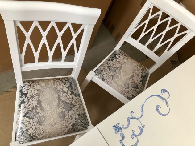 NUOVA ELEGANTE SEDIA IN LEGNO CON SEDUTA IMBOTTITA, DISPONIBILE IN 3 COLORI - Foto 3