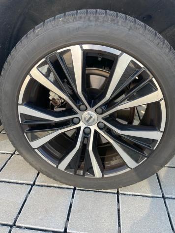 Volvo XC60 Recharge T6 Plug-in AWD autom. Plus Dark - Foto 8