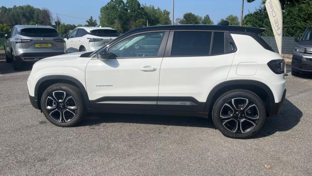 Jeep Avenger e-Hybrid 1.2 MHEV e-Hybrid Turbo Summit DCT 6 - Foto 3