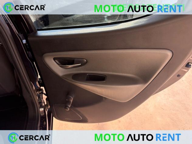 Lancia Ypsilon 5 Porte Ypsilon 1.2 8v Silver 69cv - Foto 20