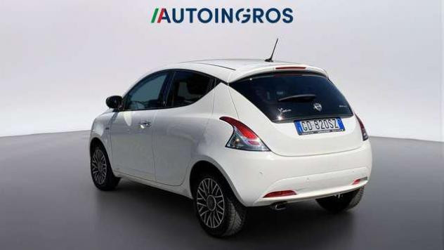 Lancia Ypsilon 1.0 firefly hybrid Gold s&s 70cv - Foto 3