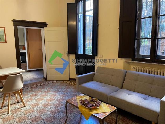 Un Gioiello Segreto nel Cuore di Siena, Centro storico con giardino privato e tre posti auto. - Foto 12
