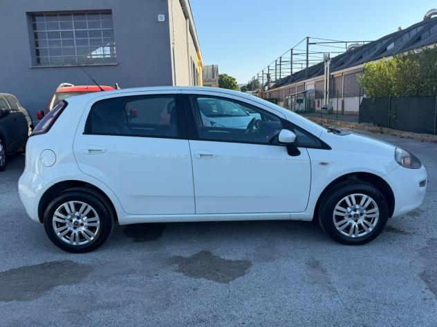 FIAT Punto 1.4 Natural Power Easy 77cv - Foto 5