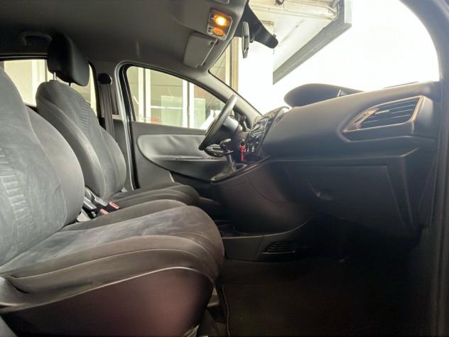 Lancia Ypsilon Ypsilon 0.9 Twinair 85cv metano Ecochic - Foto 8