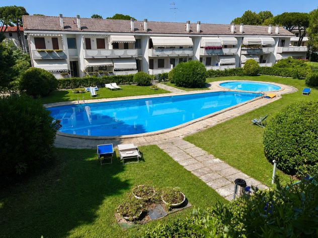 Cavallino-Ca'di Valle-spazioso trilocale con piscina-200mt.dal mare-posto auto