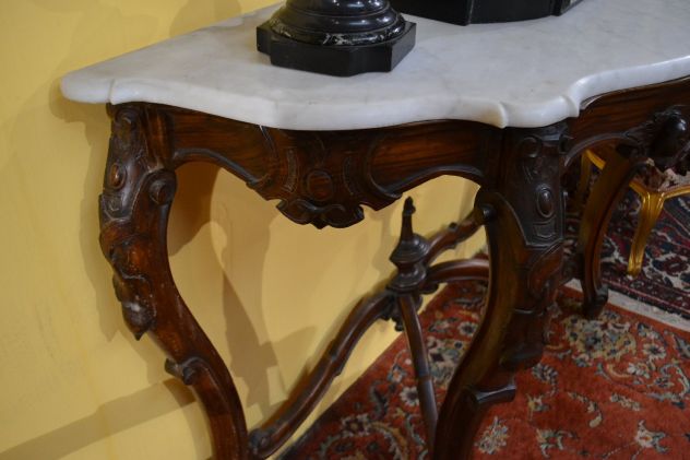 Console in noce con piano in marmo di Carrara stile Luigi Filippo del XX secolo - Foto 5