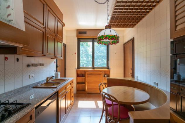 Appartamento di 125 m² con 3 locali e box auto in affitto a Milano - Foto 20