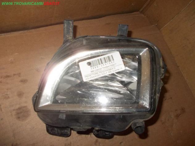 PROIETTORE FENDINEBBIA D. VOLKSWAGEN GOLF (5K) 3 porte / 5 porte  Parti elettriche  Fanaleria  Fendinebbia dx. VOLKSWAGEN - GOLF 6 - 01-12-2008 - 01-1