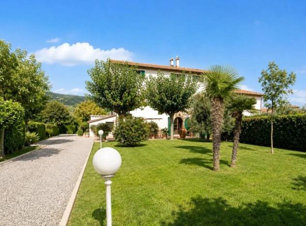 Rustico in vendita a Cascina 220 mq Rif: 1292364