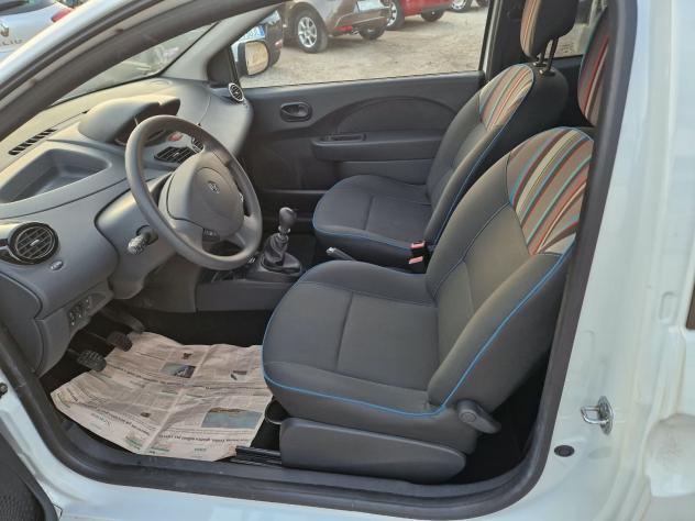 Renault Twingo 1.2 16V Live - Foto 9