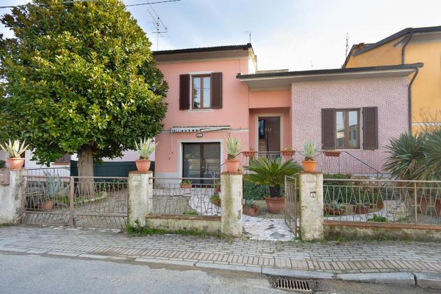 Villetta bifamiliare in vendita a Quattro Strade - Bientina 190 mq Rif: 1403477