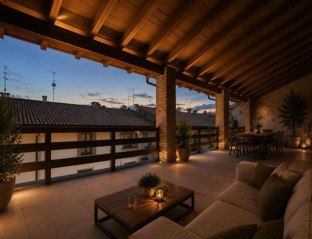 Da rustico a casa da sogno: terrazzo coperto, travi a vista e mansarda