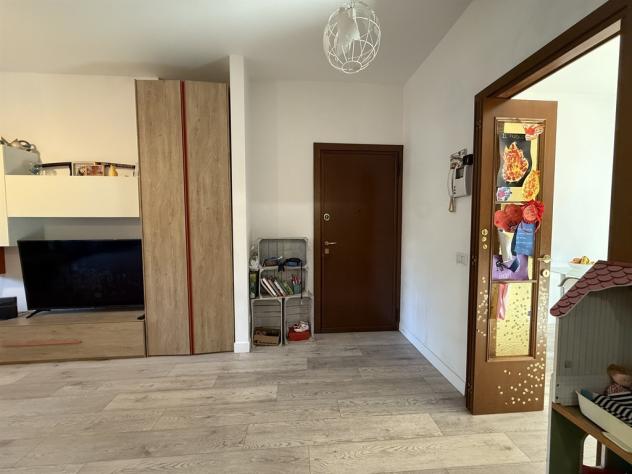 Lissone - Appartamento di 3 ampi locali con giardino in zona residenziale a 15' a piedi dal centro e dal Parco di Monza - - Foto 7
