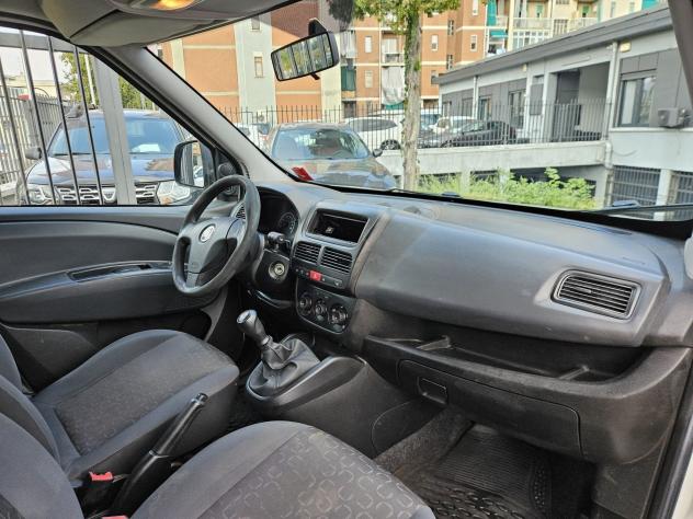 FIAT Doblò 1.3 Mjt 16v 90cv Active - Foto 8