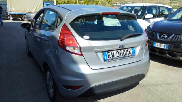 Ford Fiesta 1.5 TDCi 75CV 5 porte Business - Foto 3