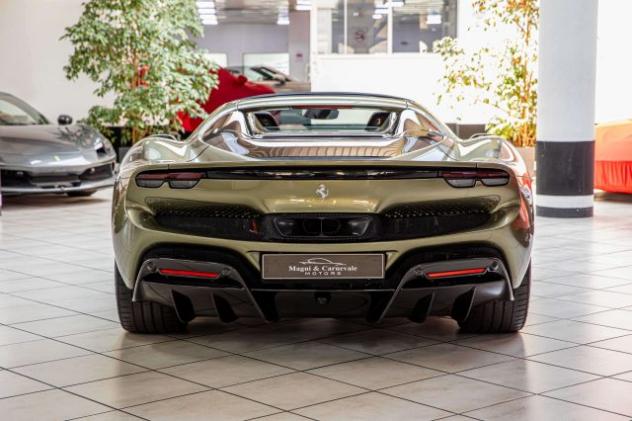 FERRARI 296 GTS SPECIAL PAINT|LIFT|CARBON+LEDS|RACING SEATS|JBL rif. 24133137 - Foto 6