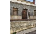 Casa, terra, cantina e box auto in centro storico