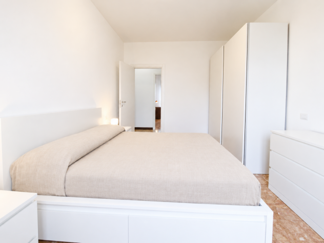 Stanza in appartamento in affitto a Milano - Foto 2