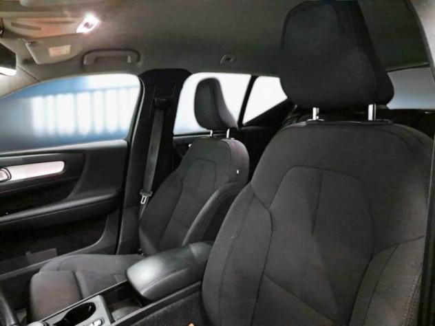 Volvo XC40 Recharge T4 129+82 CV Plug-in Hybrid Automatica Recharge Inscription Expression - Foto 6