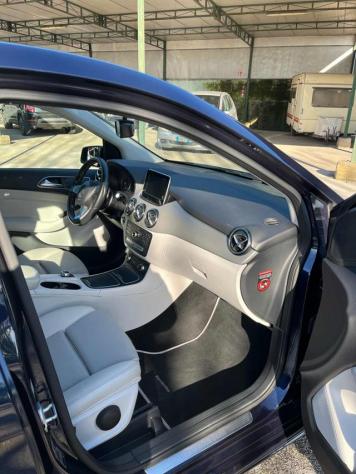 MERCEDES-BENZ B 180 d Business rif. 18101665 - Foto 9