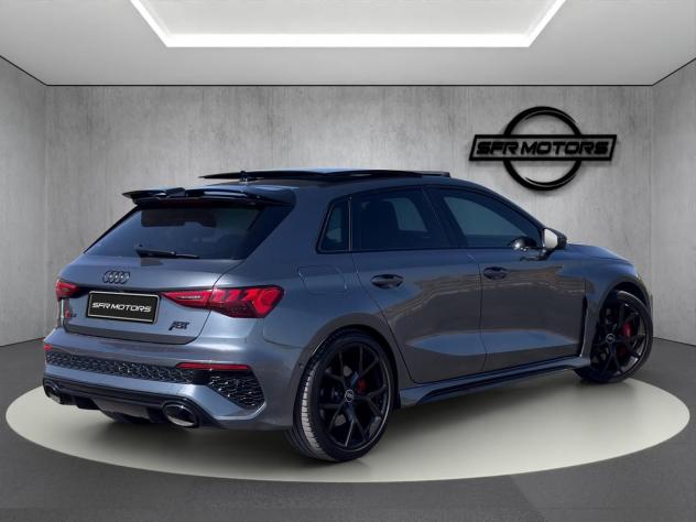 Audi RS 3 Sportback TFSI quattro S tronic 2.5 400cv - PROMO - Foto 4