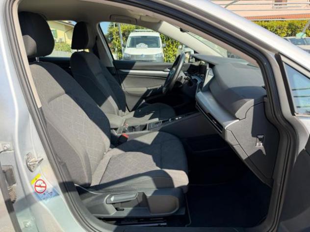 VOLKSWAGEN Golf 1.0 eTSI EVO DSG Life OK NEOPATENTATI rif. 23989968 - Foto 5