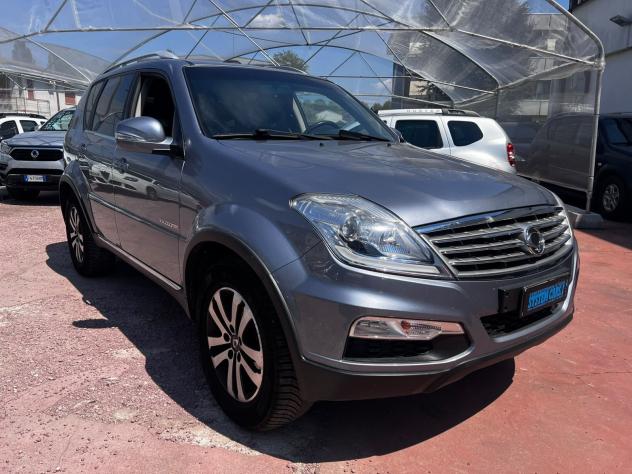 SsangYong Rexton W 2.0 Xdi 4WD 155CV EURO 5B - 7 POSTI - Foto 3