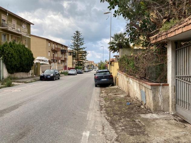 SAN LEONO VIA DEI GIARDINI VILLA MQ.250 CIRCA CON AMPIO GIARDINO