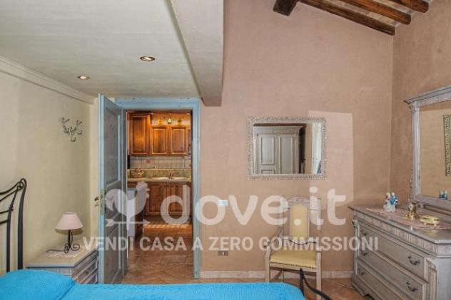 Casa indipendente di 230 m² con più di 5 locali e posto auto in vendita a Castel Giorgio - Foto 15