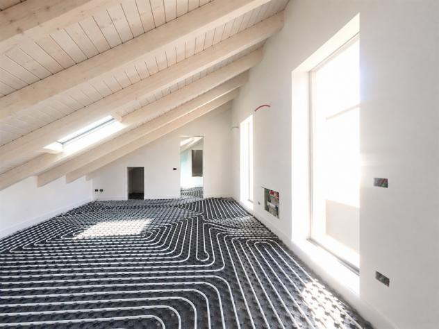centro storico trilocale su due livelli completamente risstrutturato - Foto 3